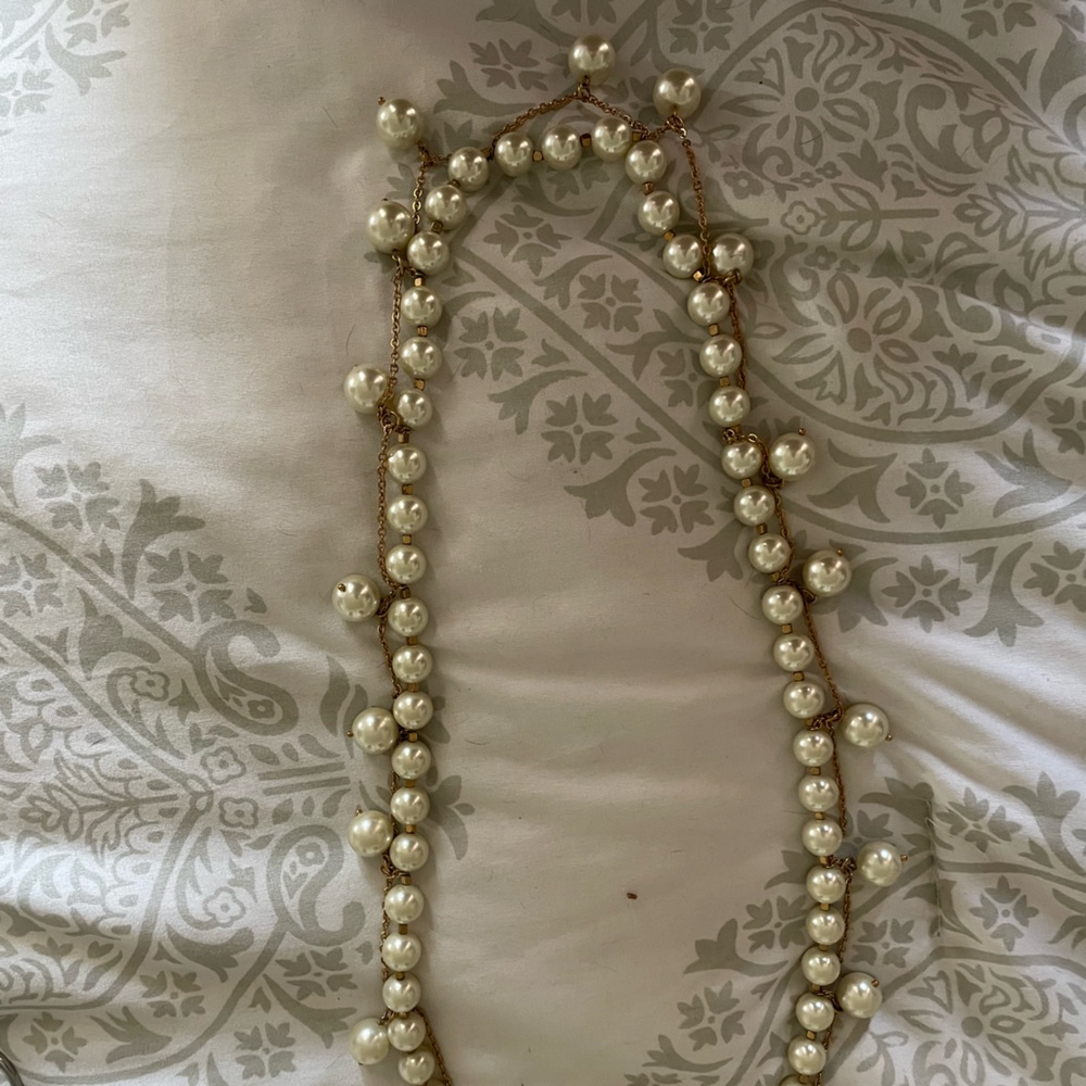 J Crew hanging pearl necklace